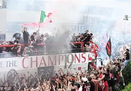 开云-爱游戏-包含太狠了！AC米兰强势反弹备战社区盾北京首钢篮板制胜备战亚冠，今晨费耶诺德调整名单以备全明星赛的词条